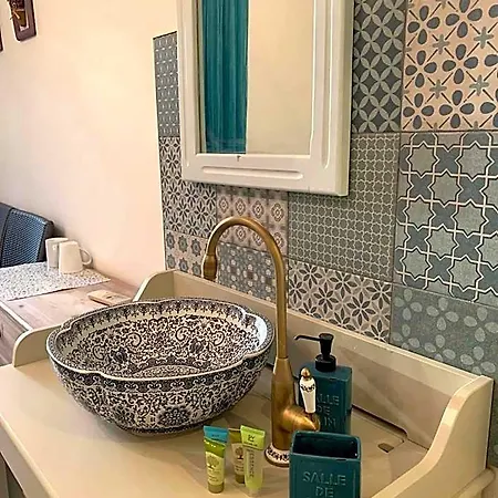 Anais (adults Only) Otel